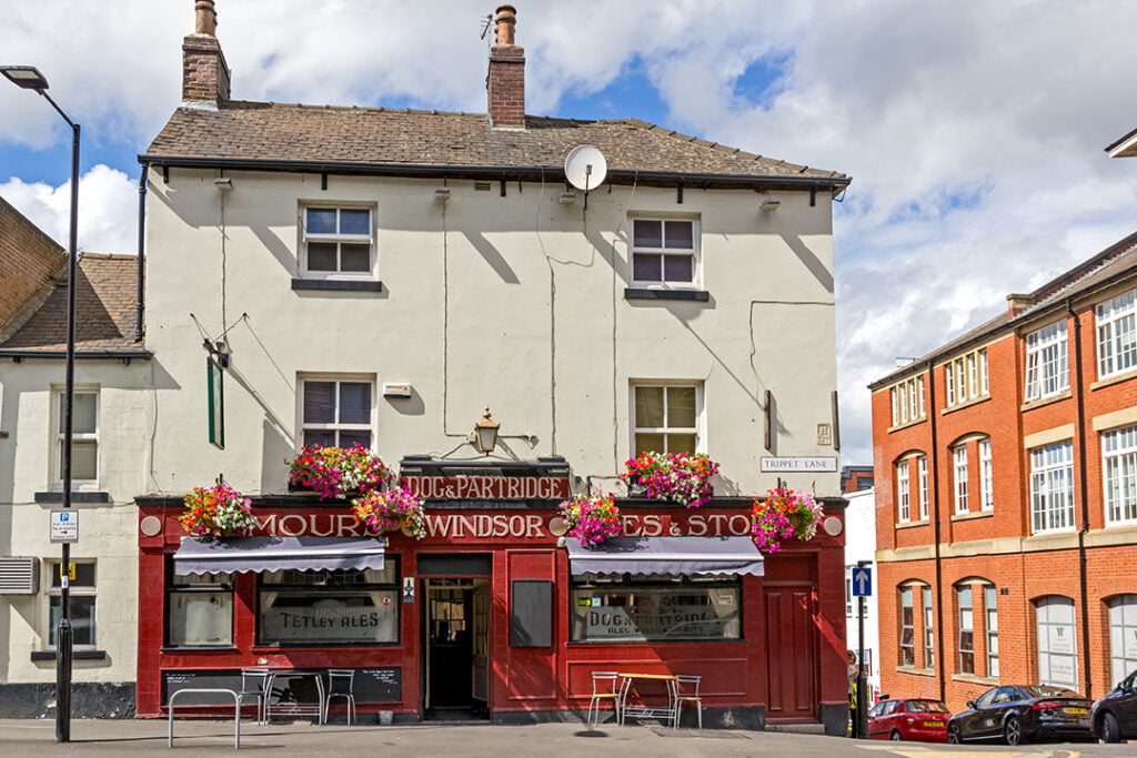 Dog & Partridge, Sheffield: Pub exterior - red ground floor (photo 2)