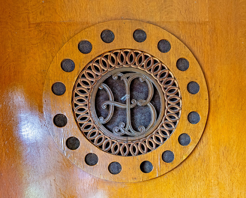 Vale, Nottingham: Circular HB roundel in wooden panelling