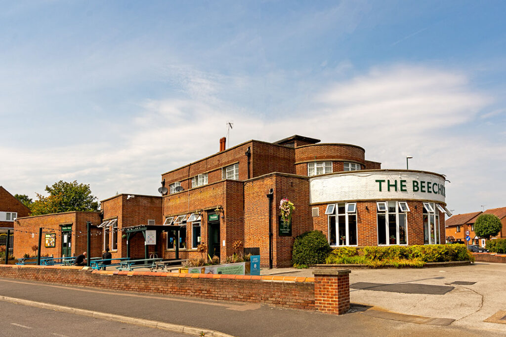 Beechdale, Nottingham: Full pub exterior