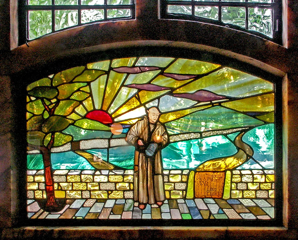 Black Friar, Blackfriars: Stained glass window with monk in centre