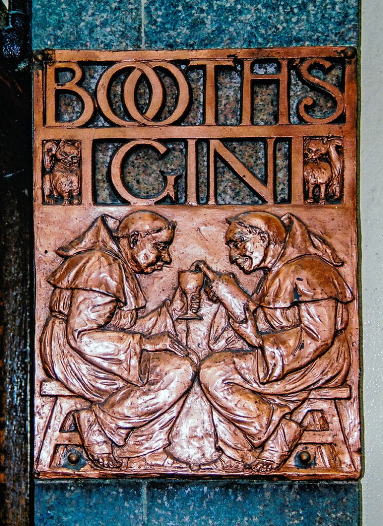 Black Friar, Blackfriars: 'Booth's Gin' sculpted bronze sign