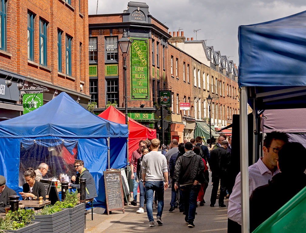 Exmouth, Clerkenwell: Pub with market stalls in foreground