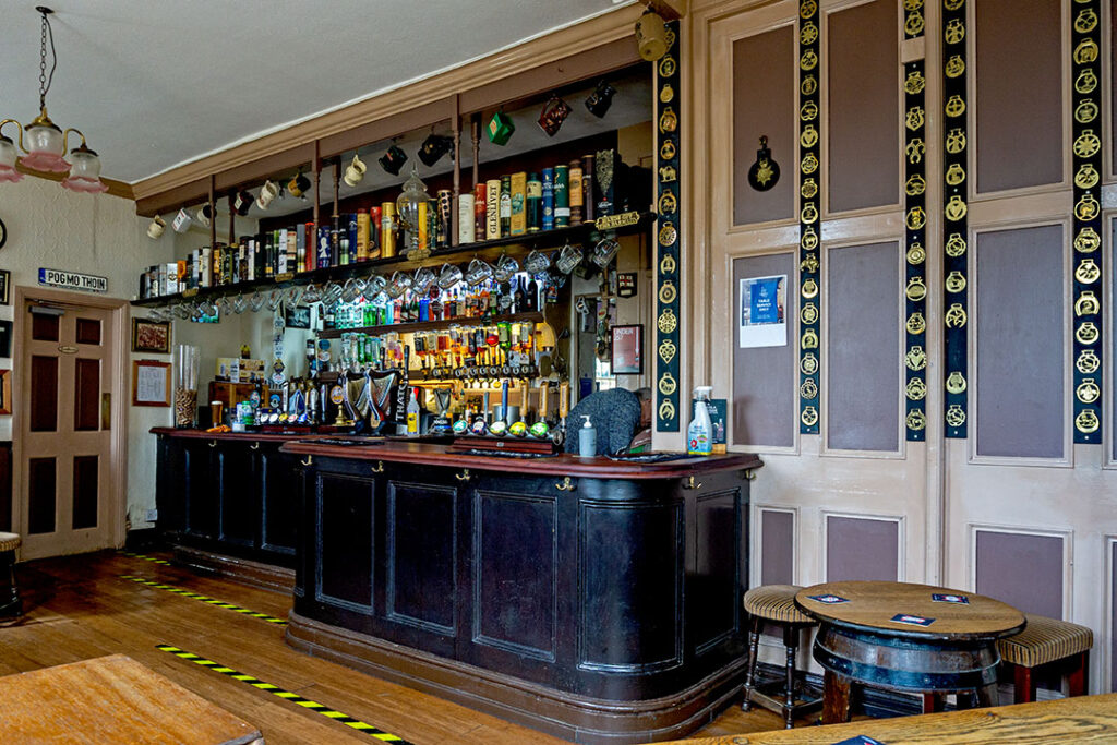 White Hart, Midsomer Norton: Public Bar