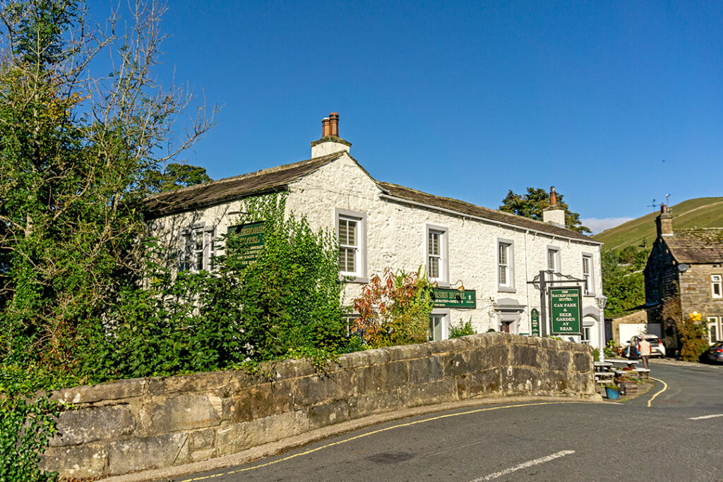 Racehorses, Kettlewell: With bridge in foreground
