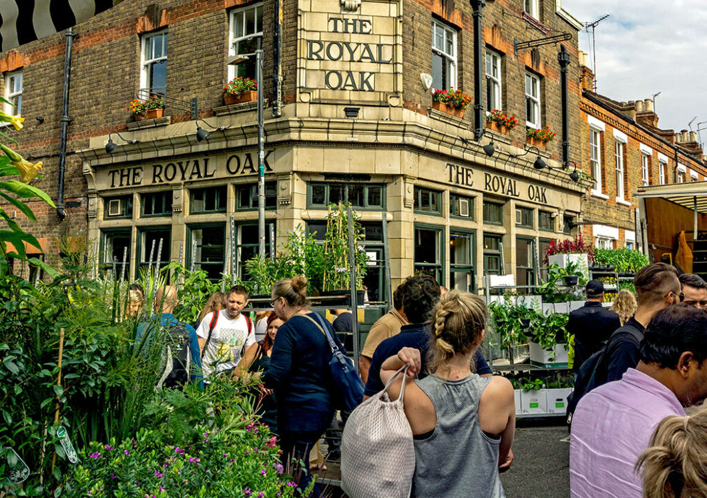 Royal Oak, Bethnal Green: Columbia Flower Market outside the pub