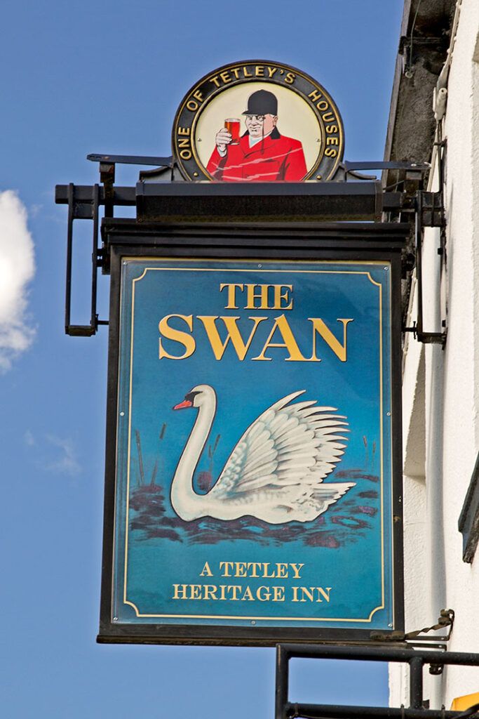 Swan, York: Inn sign
