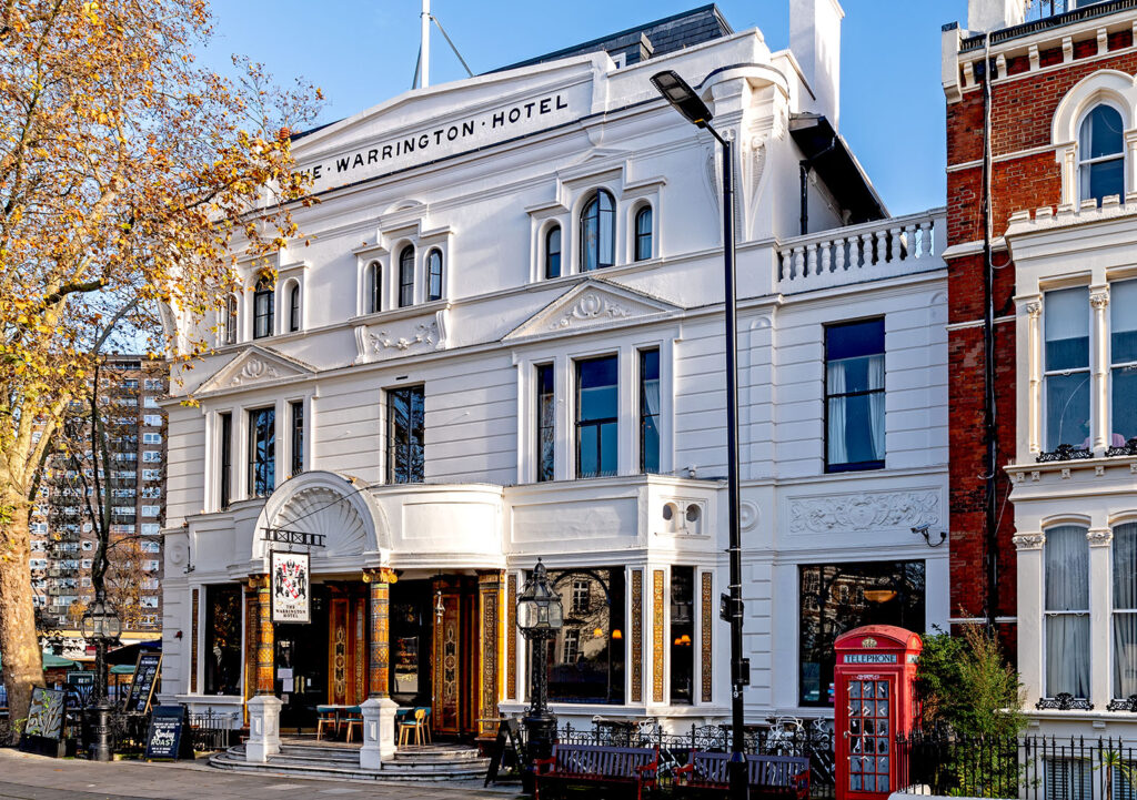 Warrington Hotel, Maida Vale: Full exterior