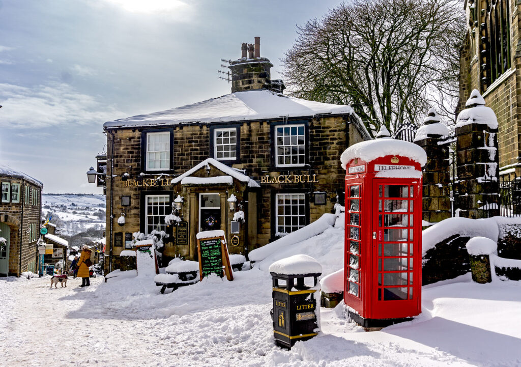 Black Bull Haworth: Exterior in the snow