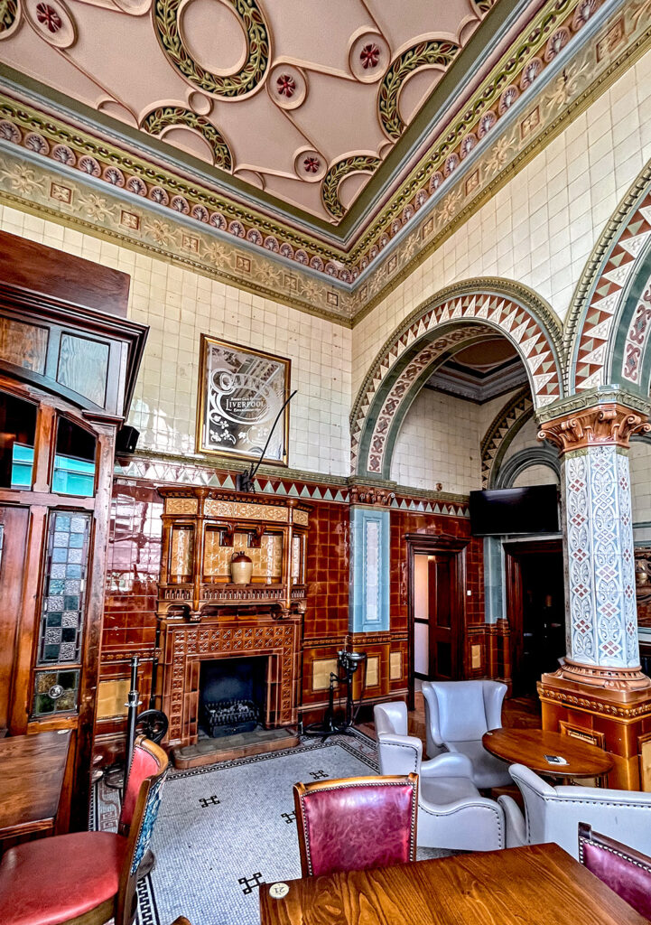 Dr Duncans, Liverpool: Tiled lounge