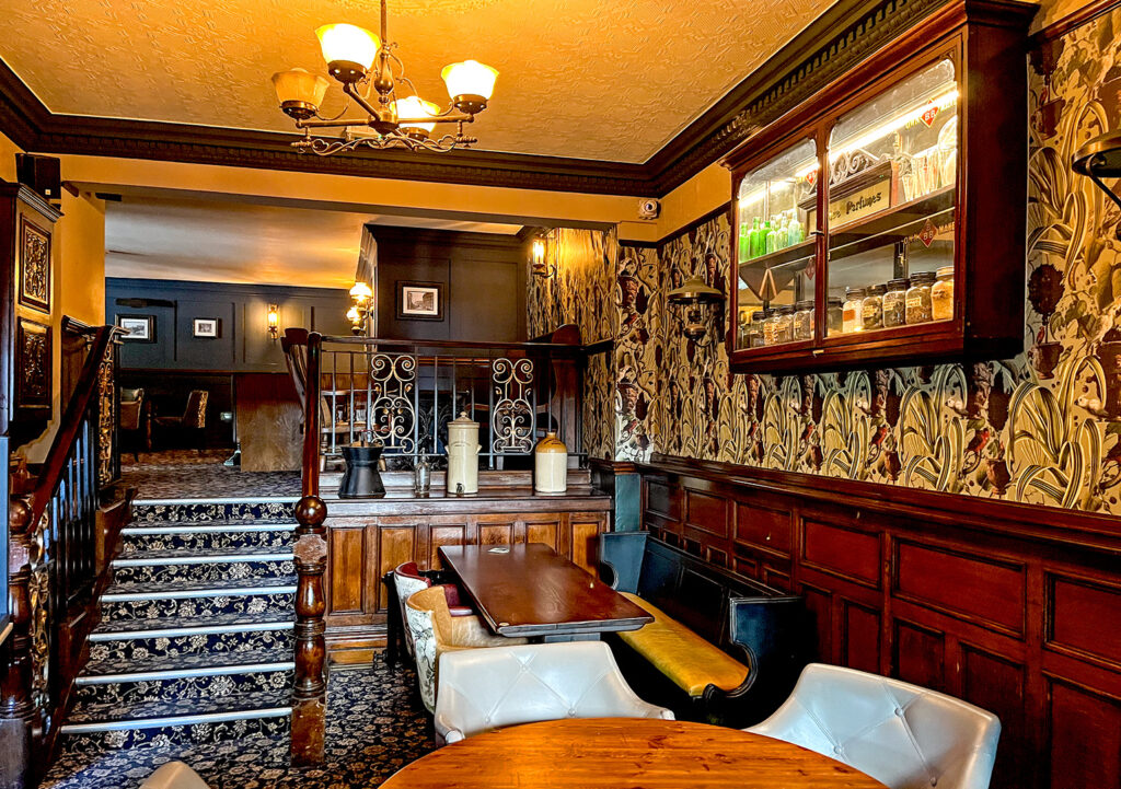 Dr Duncans, Liverpool: Side lounge