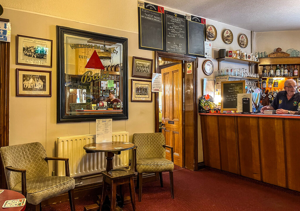 Royal Oak, Ockbrook: Public Bar