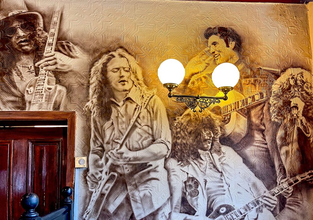 Duck and Drake, Leeds: Rock star mural 2