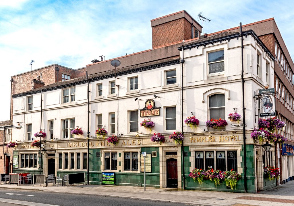 Templar, Leeds: Full pub exterior with green and buff tiling and Melbourne Ales signs.