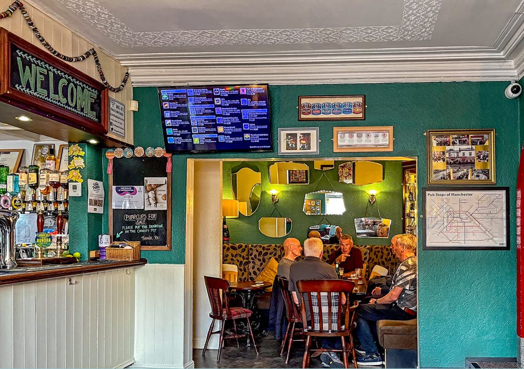 Magnet, Stockport: Bar counter to left and snug with customers to right