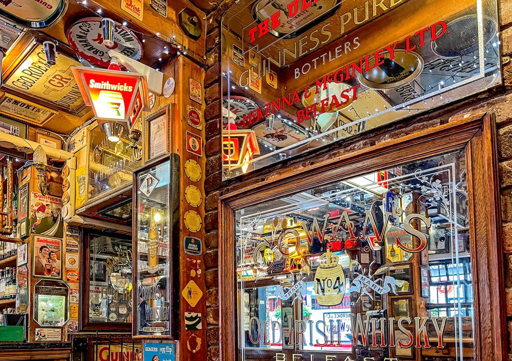 Duke of York, Belfast: Beer mirrors and signs