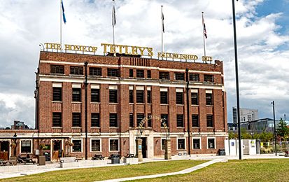 Tetley Pub, Leeds: Full exterior